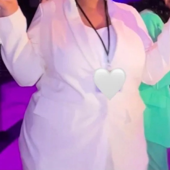 Women’s Pants Suit Set (re listing) - Picture 2 of 5